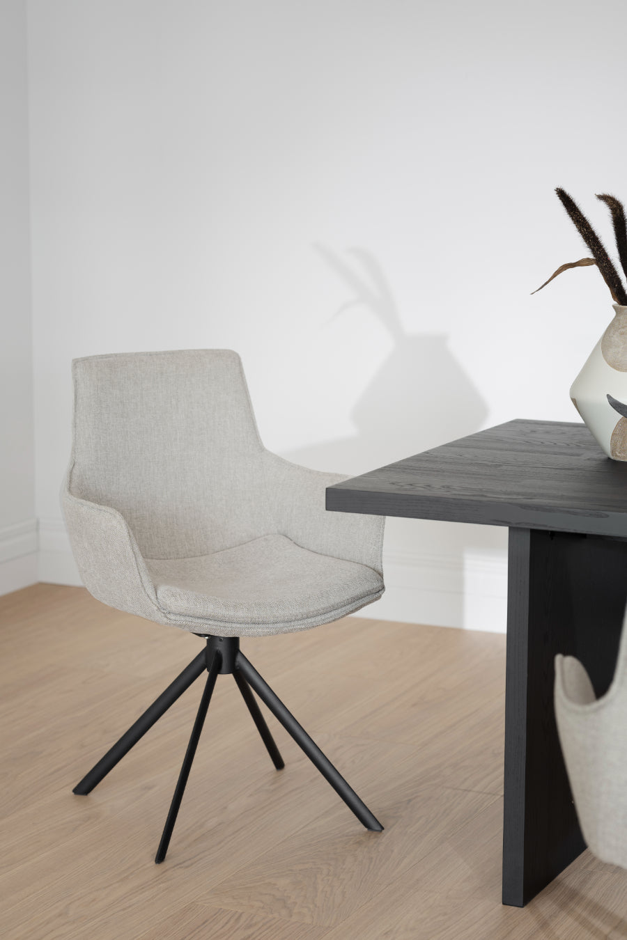 LOWELL Set of 2 Grey Swivel Armchairs