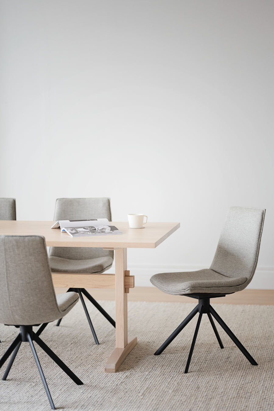 LOWELL Set of 2 Grey Swivel Chairs