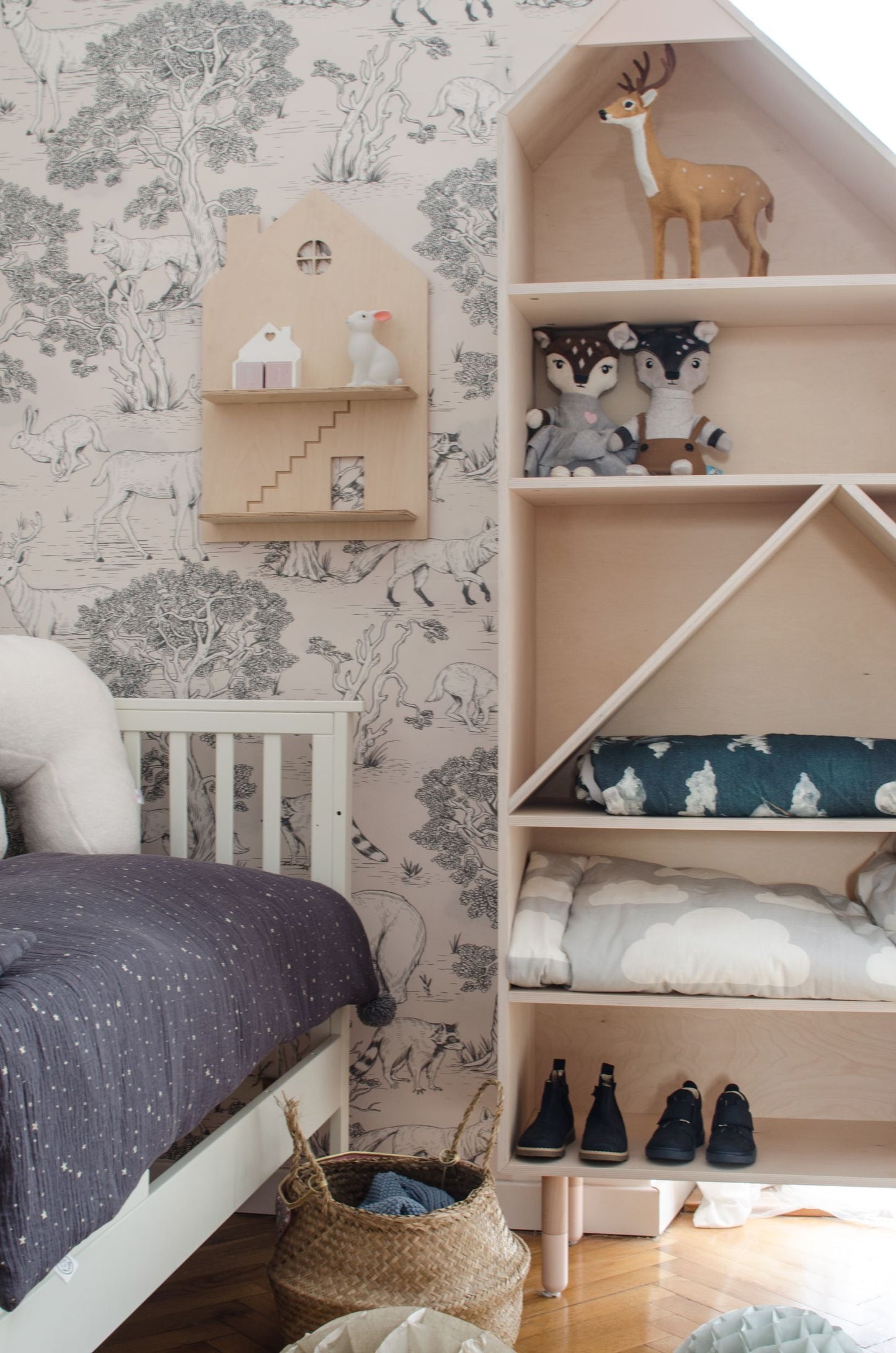 ANIMALS Natural Wallpaper