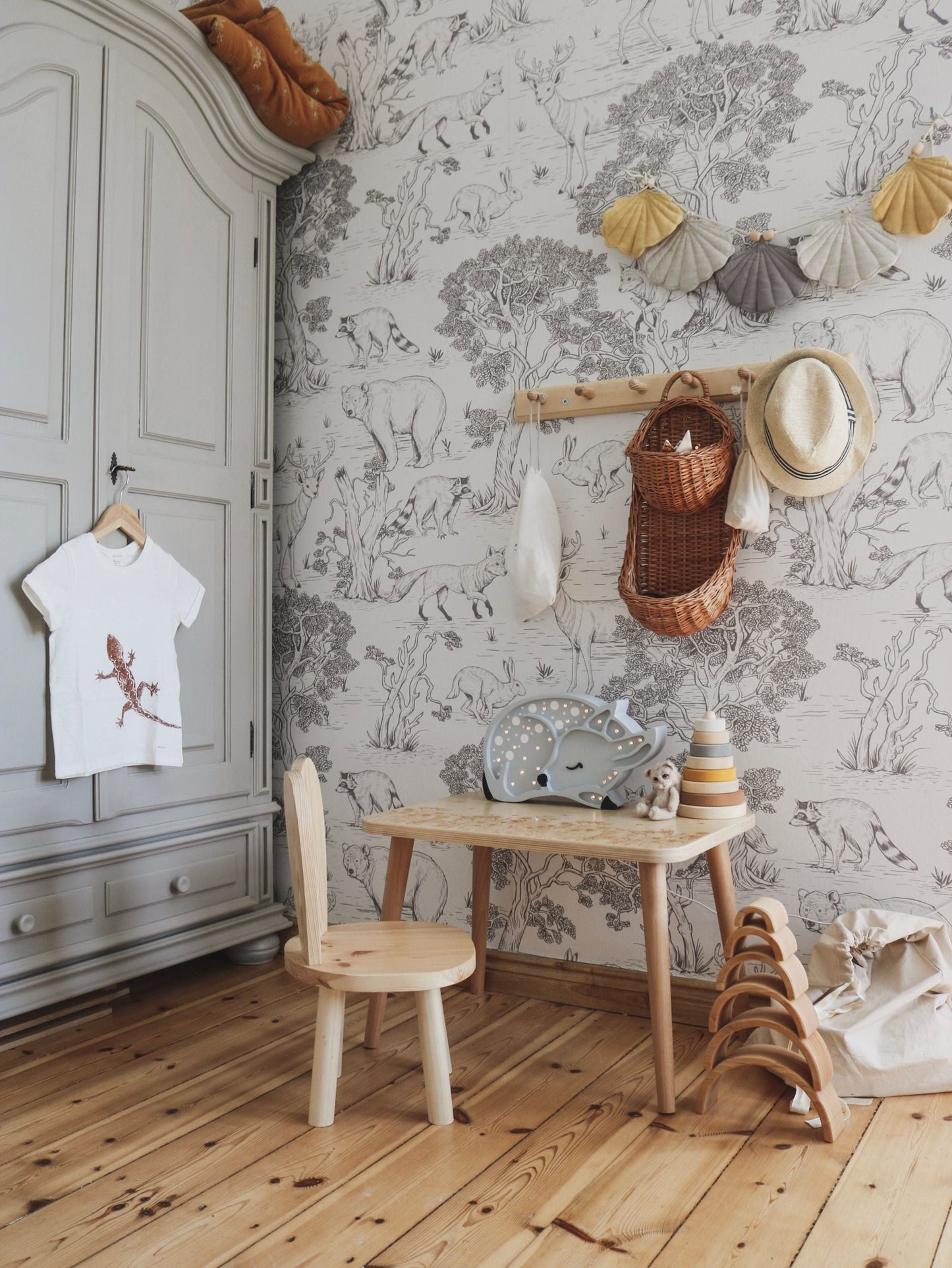 ANIMALS WHITE Wallpaper 100x280CM