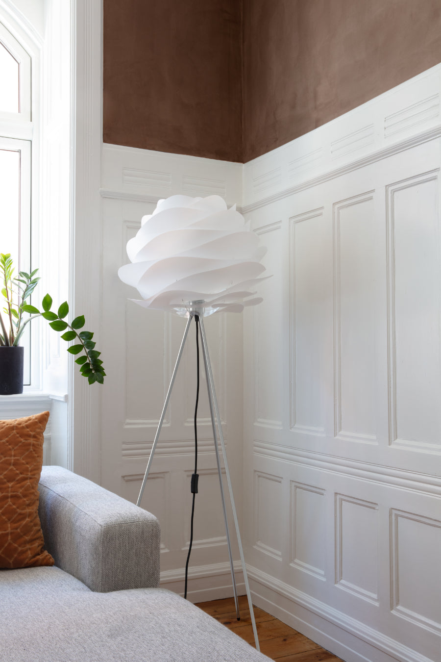 Suport pentru lampă de podea TRIPOD din oțel periat