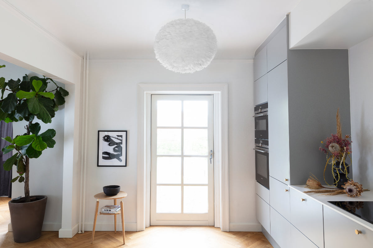 Plafoniera albă EOS