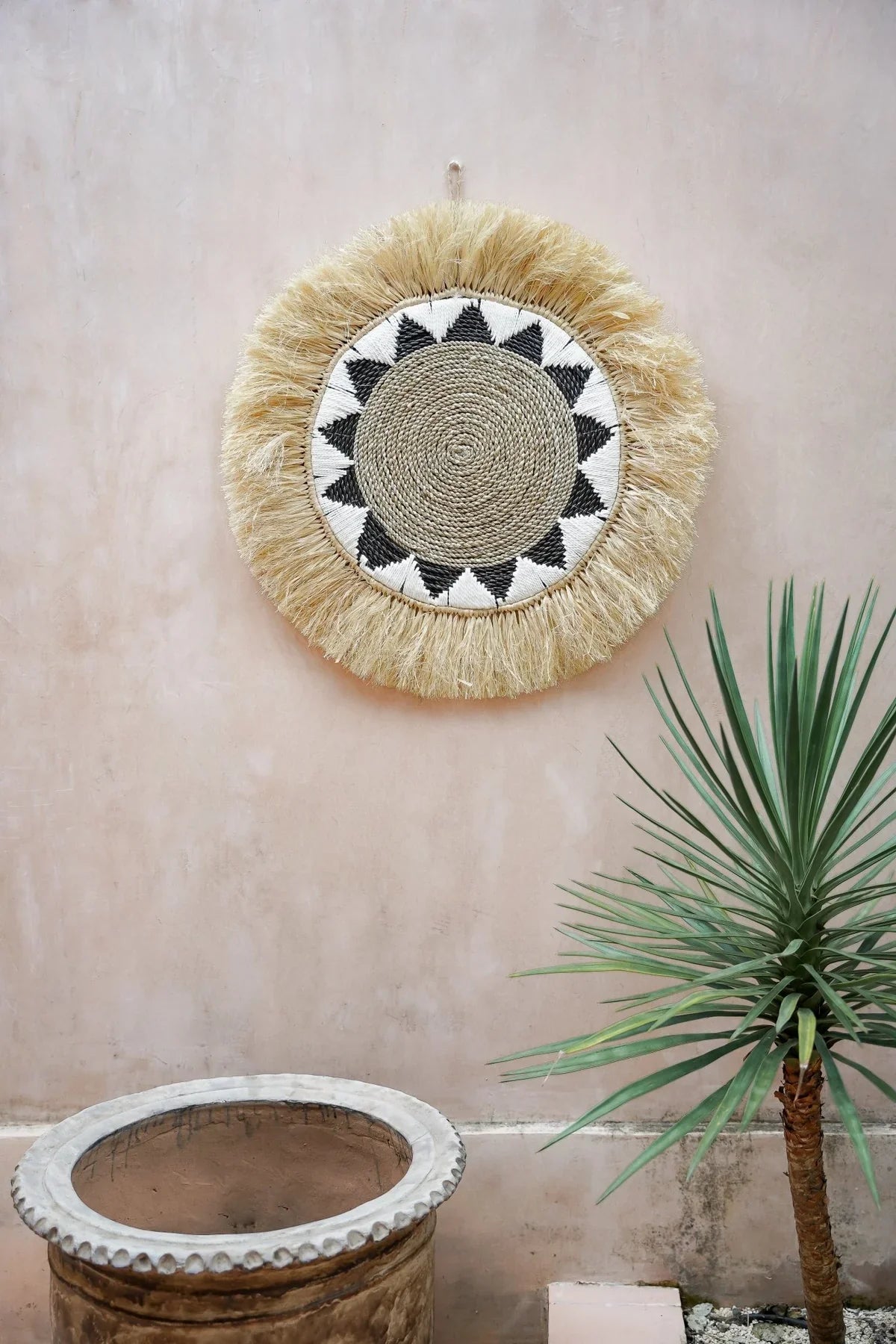 Decoratiunea Perete Gili Negru 60CM