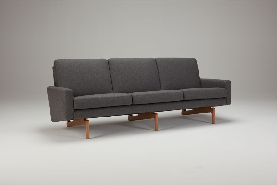 EGSMARK 3 Seater Sofa 216CM