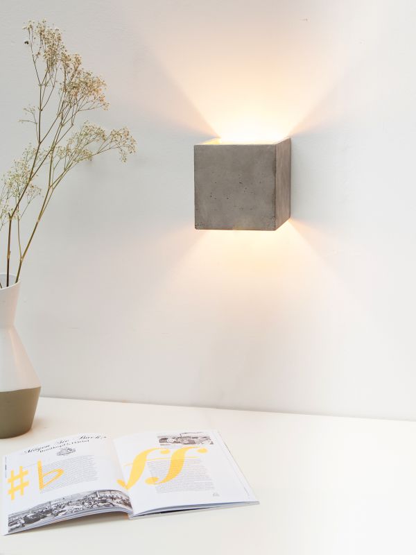 [B3] [B9] Cubic Wall Light