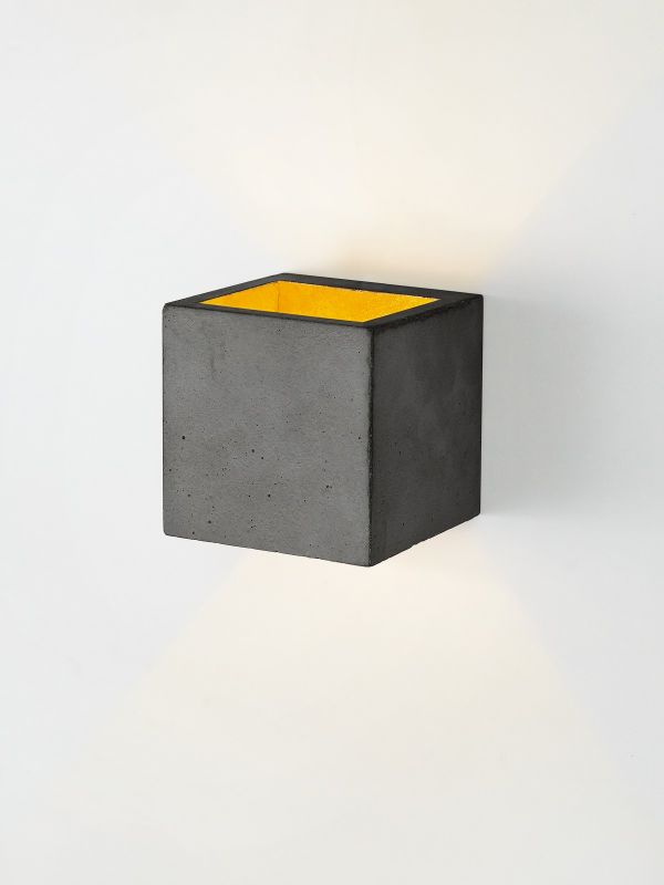 [B3] [B9] Cubic Wall Light