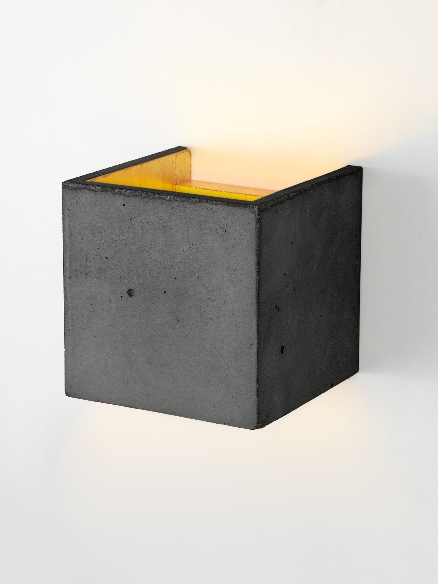 [B3] [B9] Cubic Wall Light