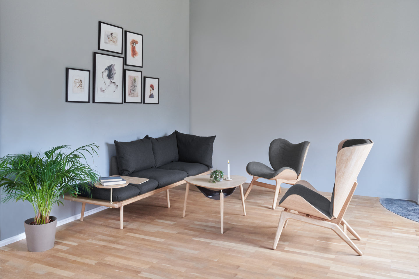 HANG OUT Coffee Table
