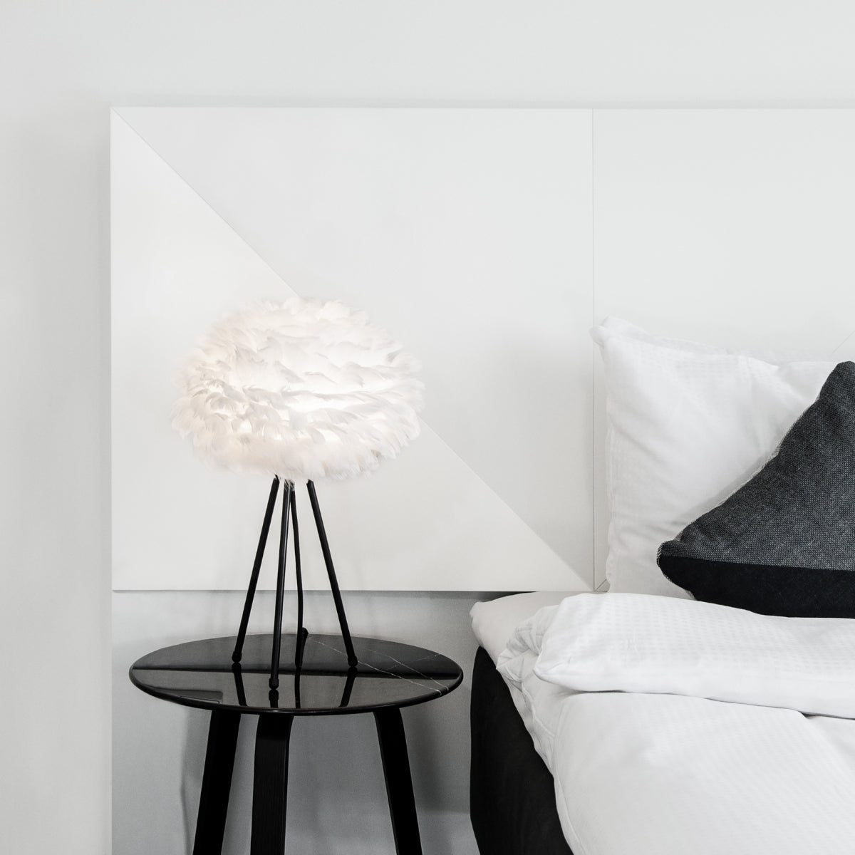 EOS White Table Lamp